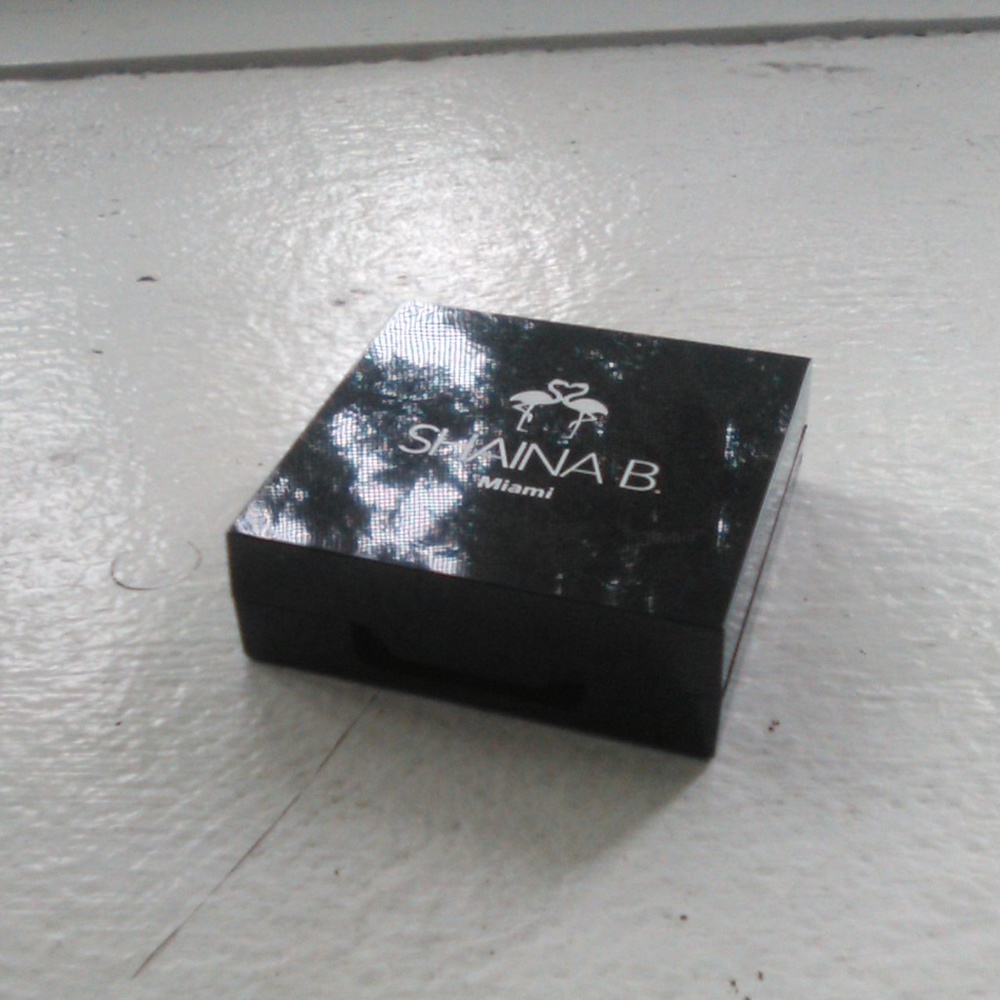 Shaina B mini